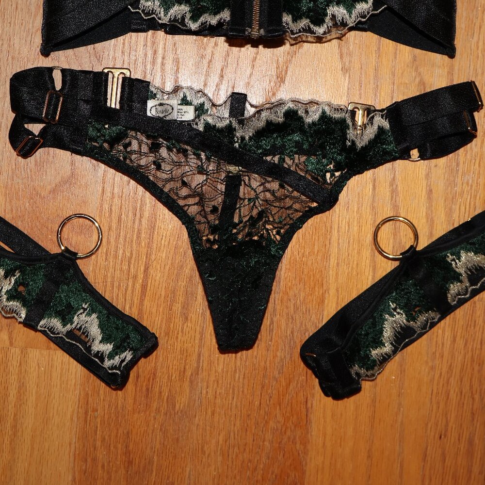 Bordelle Wilde Ouvert Collar Bra Belt Thong Garter SET SS XS green black gold - Picture 6 of 14